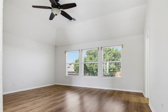 4549 Shadowridge Drive, The Colony, TX 75056