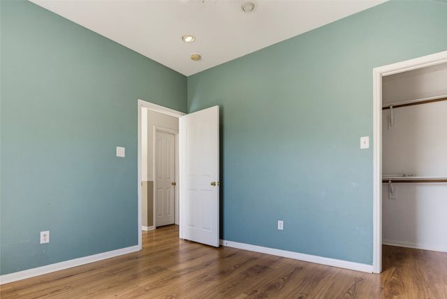 4549 Shadowridge Drive, The Colony, TX 75056