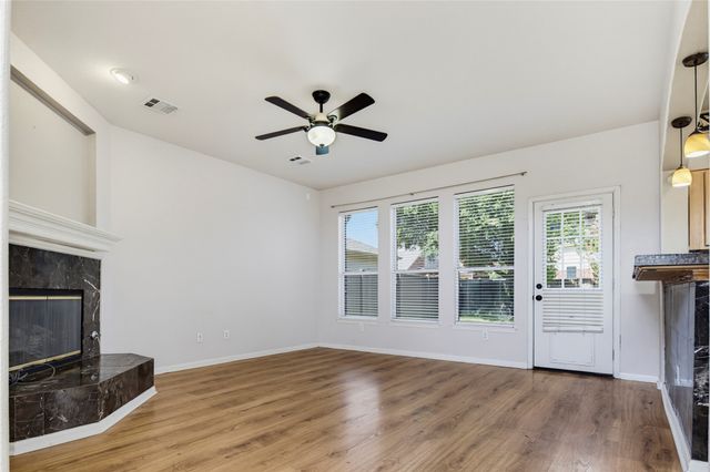 4549 Shadowridge Drive, The Colony, TX 75056