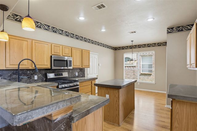 4549 Shadowridge Drive, The Colony, TX 75056