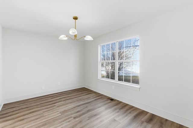 701 Rocky Ridge Cir, La Vergne, TN 37086