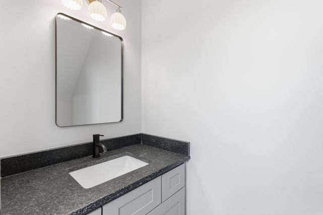 701 Rocky Ridge Cir, La Vergne, TN 37086