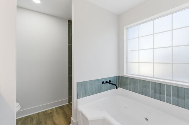 701 Rocky Ridge Cir, La Vergne, TN 37086