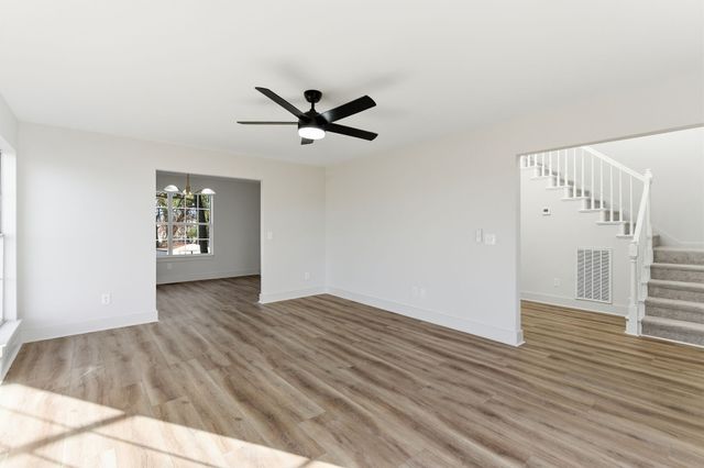 701 Rocky Ridge Cir, La Vergne, TN 37086