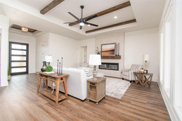 1713 Kellan DR, Salado, TX 76571