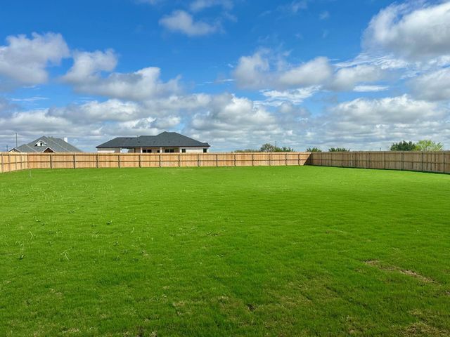 1713 Kellan DR, Salado, TX 76571