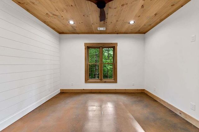 144 Highlands Gap, Mineral Bluff, GA 30559