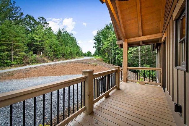 144 Highlands Gap, Mineral Bluff, GA 30559