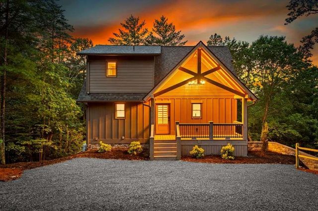 144 Highlands Gap, Mineral Bluff, GA 30559
