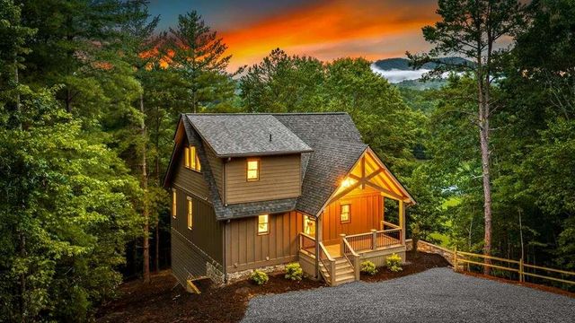 144 Highlands Gap, Mineral Bluff, GA 30559