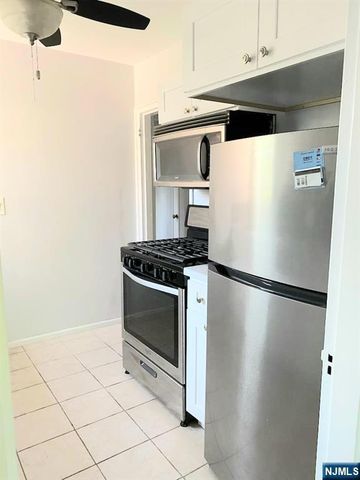 63 W Hudson Avenue A24, Englewood, NJ 07631