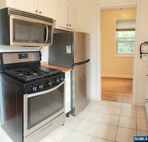 63 W Hudson Avenue A24, Englewood, NJ 07631