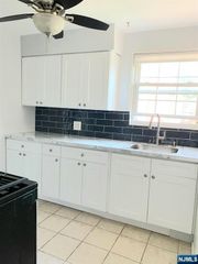 63 W Hudson Avenue A24, Englewood, NJ 07631