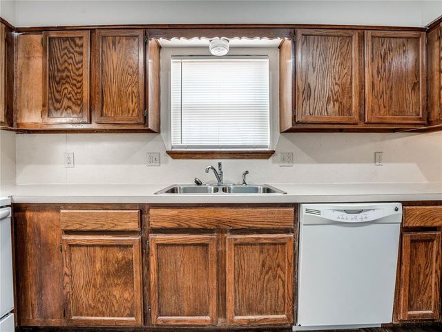 105 N Hortense Avenue, Edmond, OK 73034