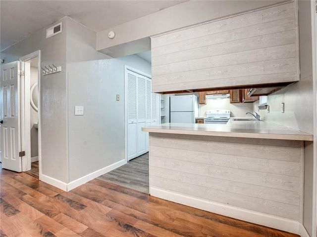 105 N Hortense Avenue, Edmond, OK 73034