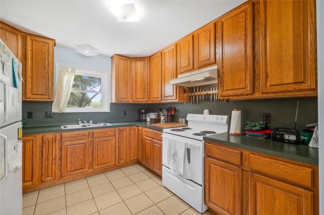 83 Lakeoak, Victoria, TX 77905