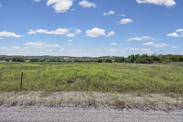 1495 Majestic Hills Dr, Blanco, TX 78606