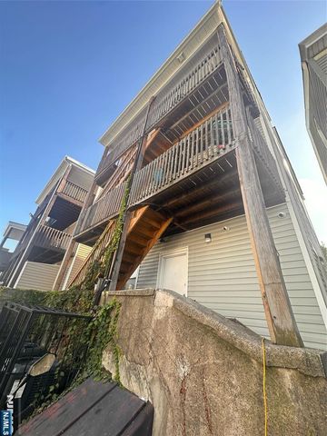 154 Butler Street, Paterson, NJ 07524