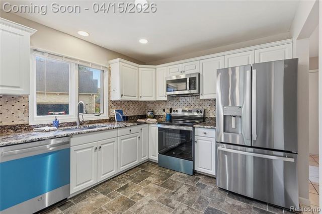 14855 Brompton Court, Shelby Twp, MI 48315