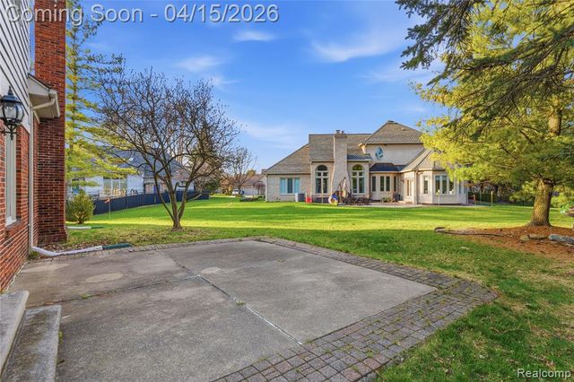 14855 Brompton Court, Shelby Twp, MI 48315
