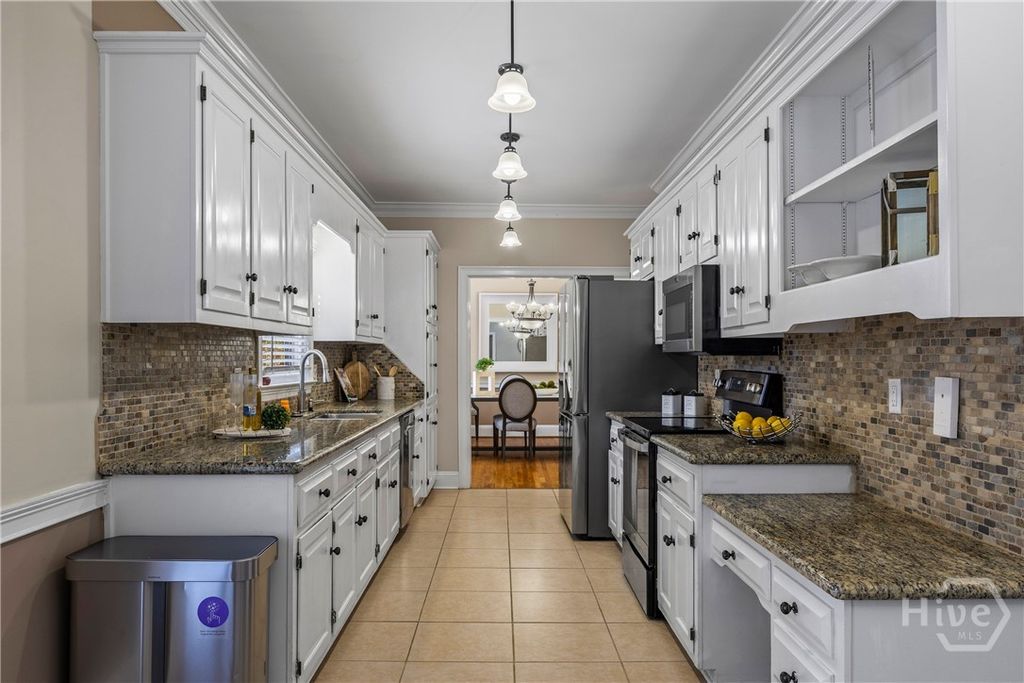 Image 20 of property listing at 124 Pin Oak Court, Athens, GA 30606