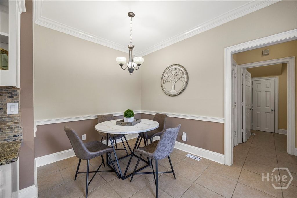 Image 26 of property listing at 124 Pin Oak Court, Athens, GA 30606