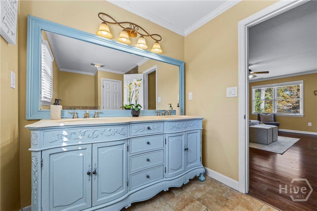 Image 36 of property listing at 124 Pin Oak Court, Athens, GA 30606