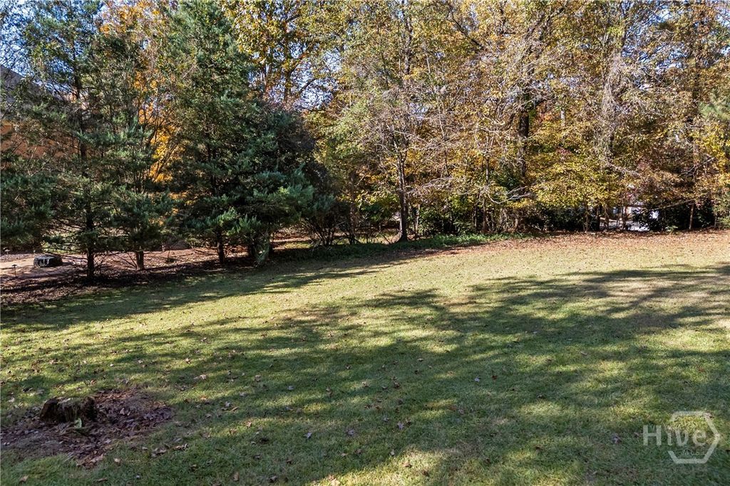 Image 60 of property listing at 124 Pin Oak Court, Athens, GA 30606