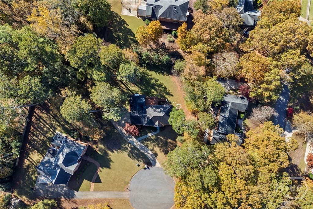 Image 62 of property listing at 124 Pin Oak Court, Athens, GA 30606