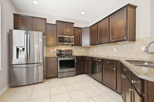 5712 KINGLETSOUND PLACE, Lithia, FL 33547
