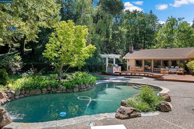 2216 Nelda Way, Alamo, CA 94507