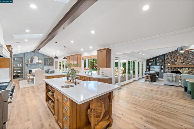 2216 Nelda Way, Alamo, CA 94507