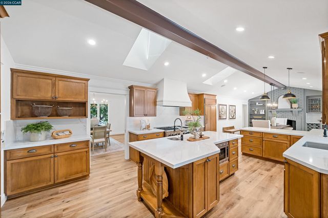 2216 Nelda Way, Alamo, CA 94507