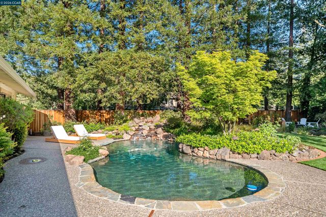 2216 Nelda Way, Alamo, CA 94507