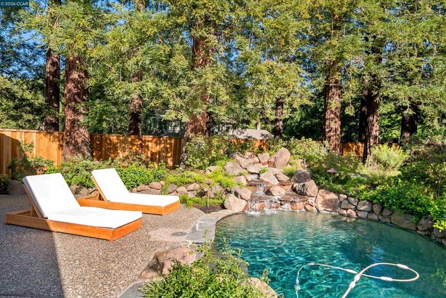 2216 Nelda Way, Alamo, CA 94507