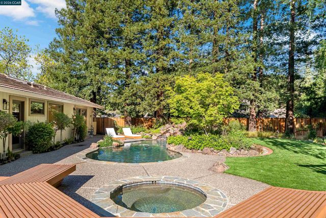 2216 Nelda Way, Alamo, CA 94507