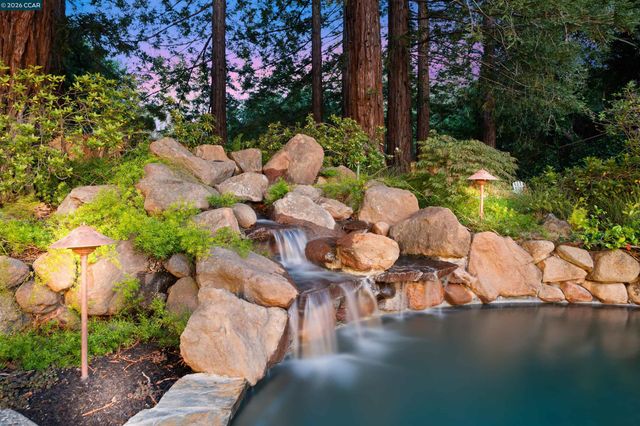 2216 Nelda Way, Alamo, CA 94507