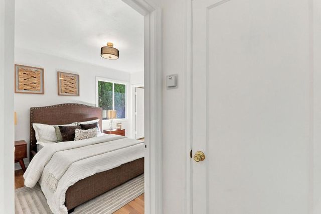 2504 Spring Street, Redwood City, CA 94063