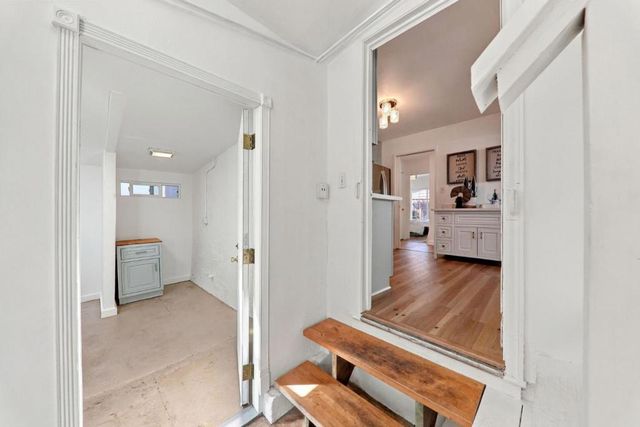 2504 Spring Street, Redwood City, CA 94063