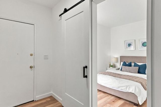 2504 Spring Street, Redwood City, CA 94063