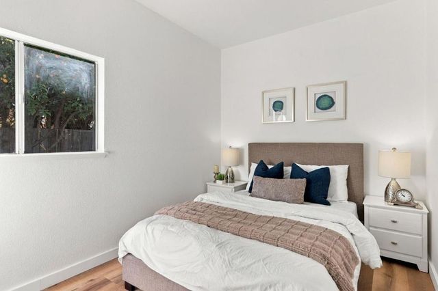 2504 Spring Street, Redwood City, CA 94063