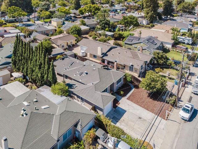 2504 Spring Street, Redwood City, CA 94063