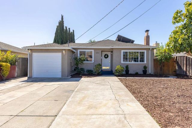 2504 Spring Street, Redwood City, CA 94063