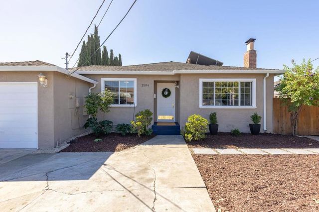 2504 Spring Street, Redwood City, CA 94063