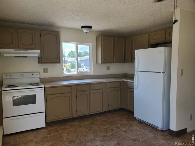 914 Cortez Court, Loveland, CO 80537
