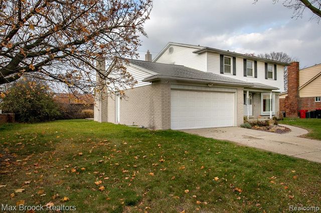 27021 Nantucket Court, Southfield, MI 48076