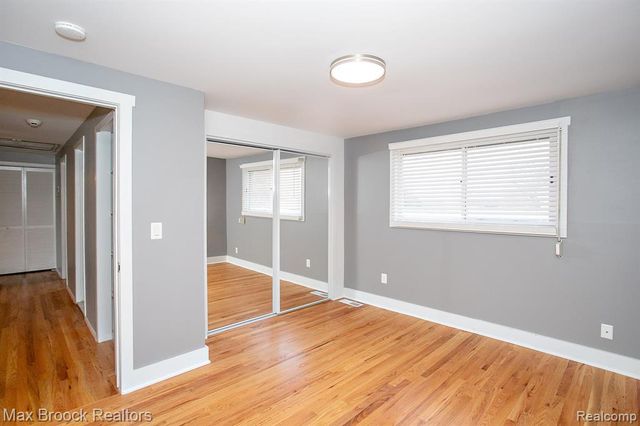 27021 Nantucket Court, Southfield, MI 48076