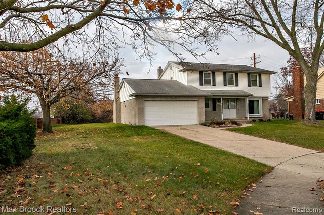 27021 Nantucket Court, Southfield, MI 48076