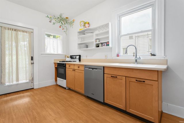 208 E Navarre Street, South Bend, IN 46601