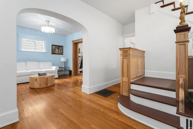 208 E Navarre Street, South Bend, IN 46601